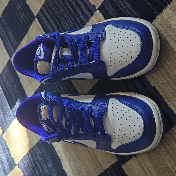 Nike Dunks - Picture 3 of 4